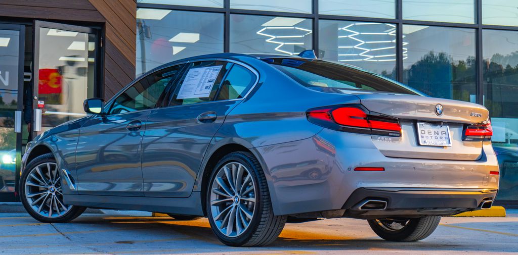 2023 BMW 5 Series 530i - 9