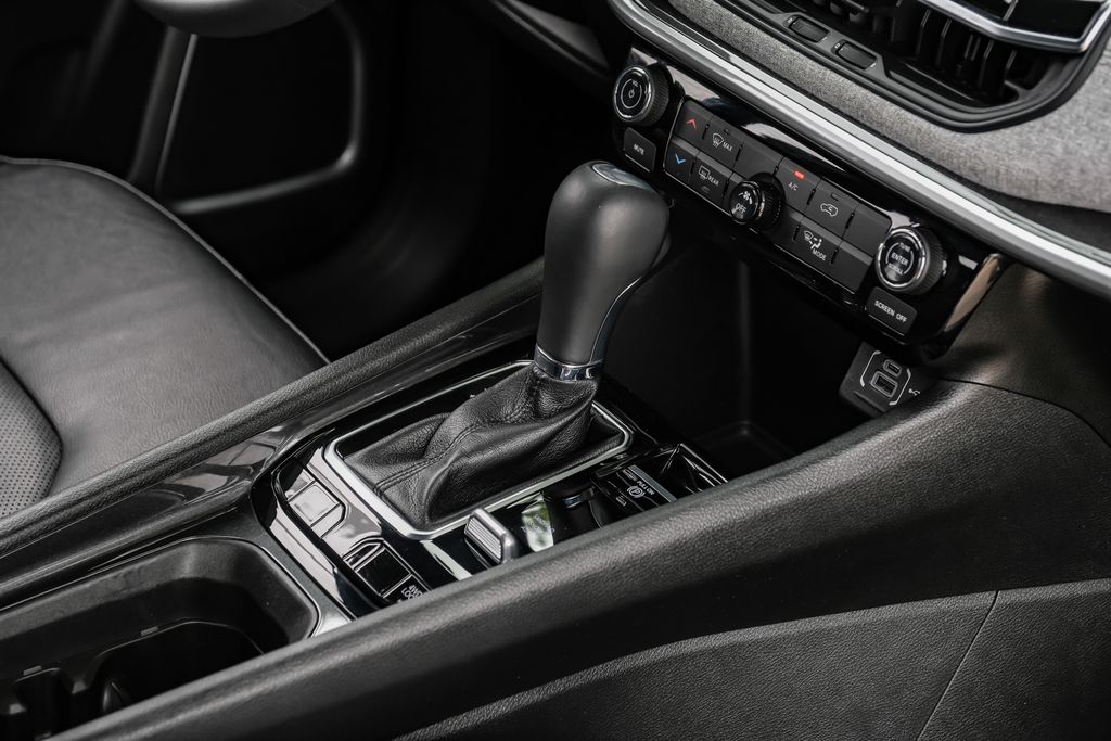 used 2023 Jeep Compass car, priced at $22,800