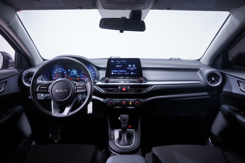 Thumbnail: 2024 Kia Forte - 10