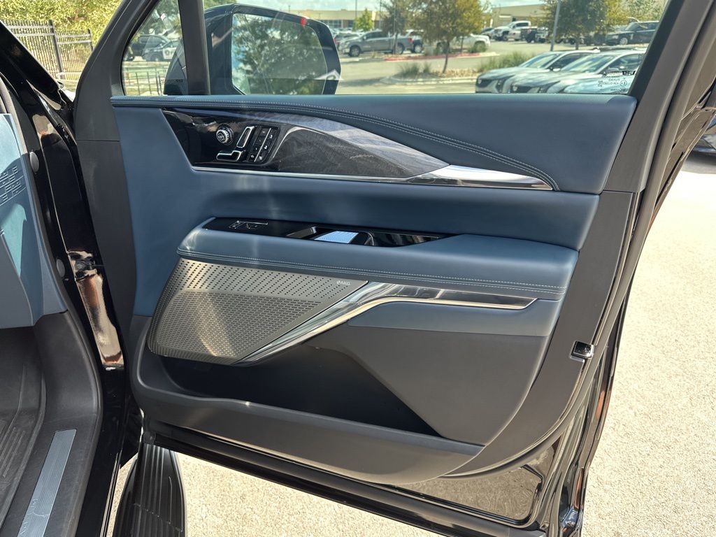 Used Car 2025 Cadillac Escalade Iq  Sport 2 For Sale Under $140,000 In Austin, Texas