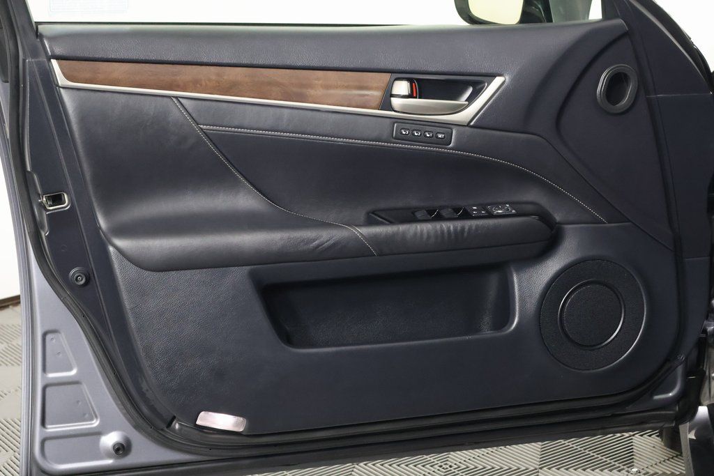 Thumbnail: 2014 Lexus GS - 12