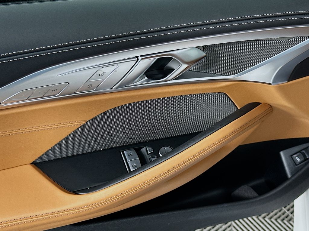 Thumbnail: 2024 BMW 8 Series - 18