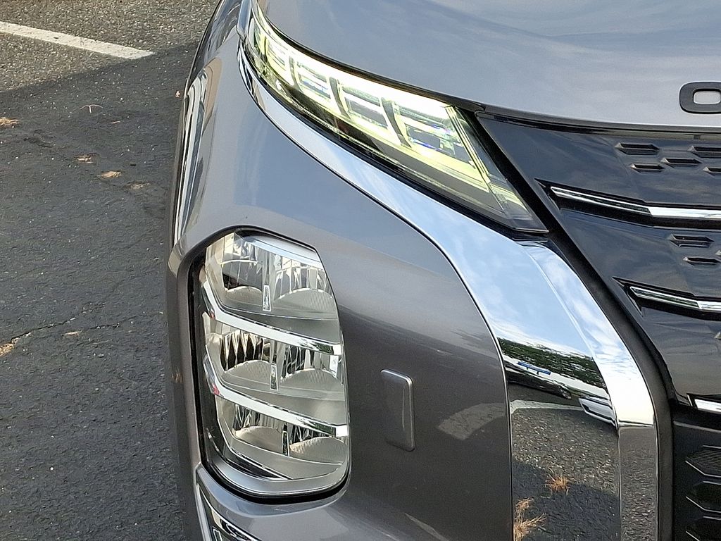 Thumbnail: 2022 Mitsubishi Outlander - 9