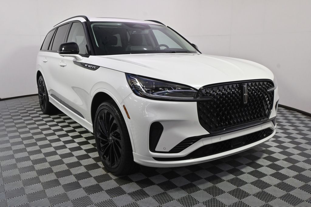 New 2026 White Lincoln Reserve image 9