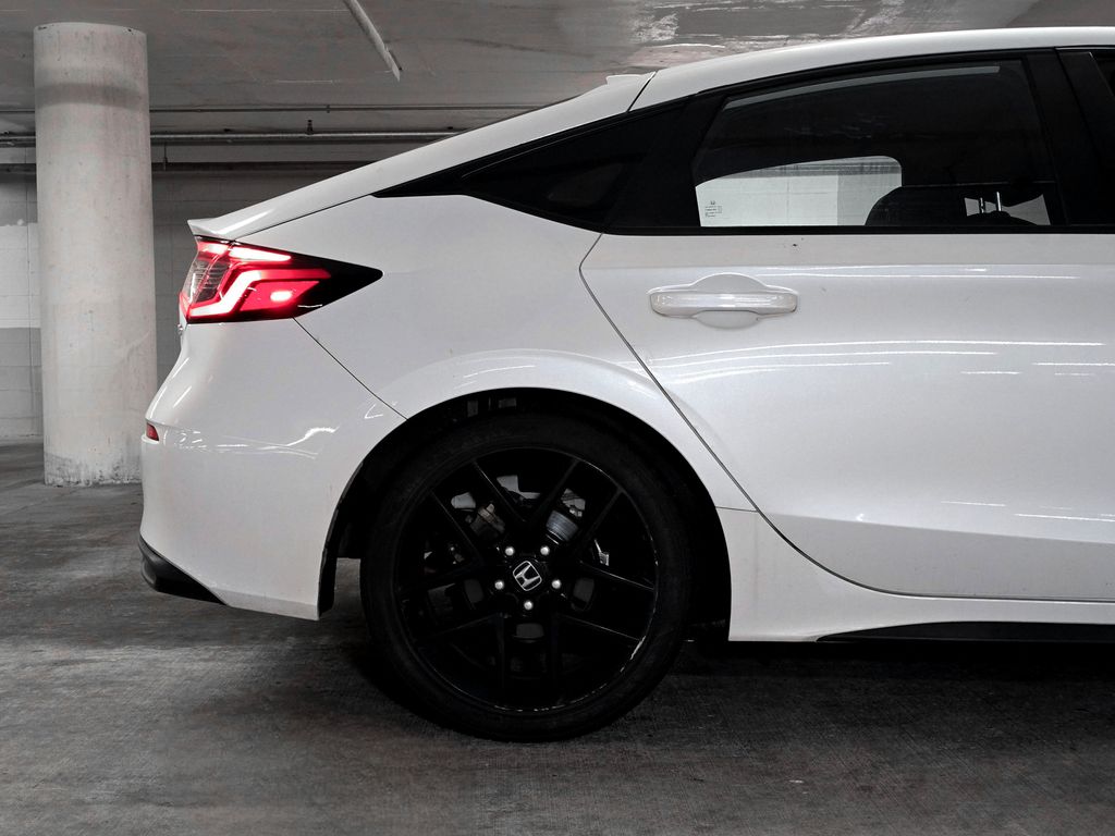 2022 Honda Civic Hatchback Sport photo 17