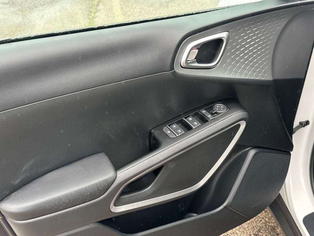 2025 Kia Soul S photo