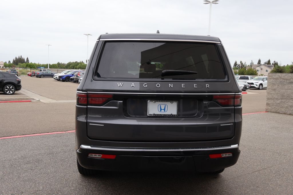 2022 Jeep Wagoneer Series III 6