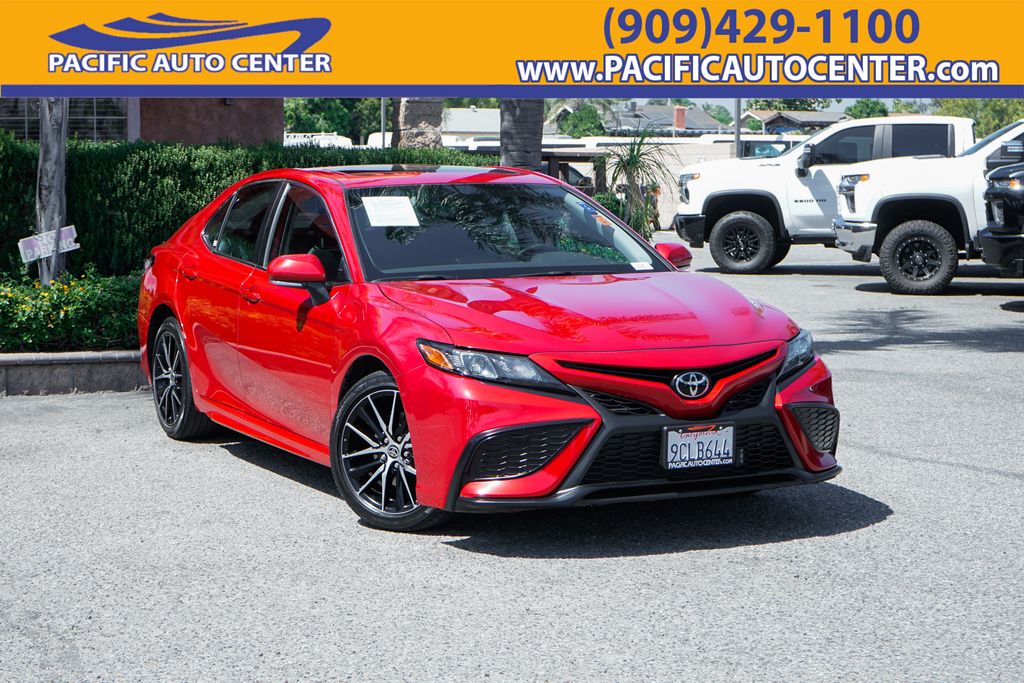 Red 2022 Toyota Camry Sedan Front-Wheel Drive 8-Speed Automatic