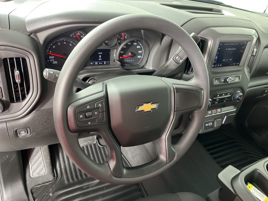 2025 Chevrolet Silverado 1500 Custom 28