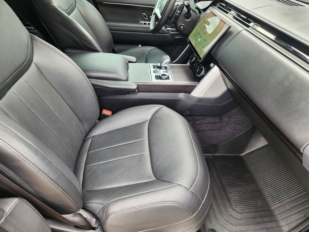 2023 Land Rover Range Rover SE  at Ultimate Motorsports