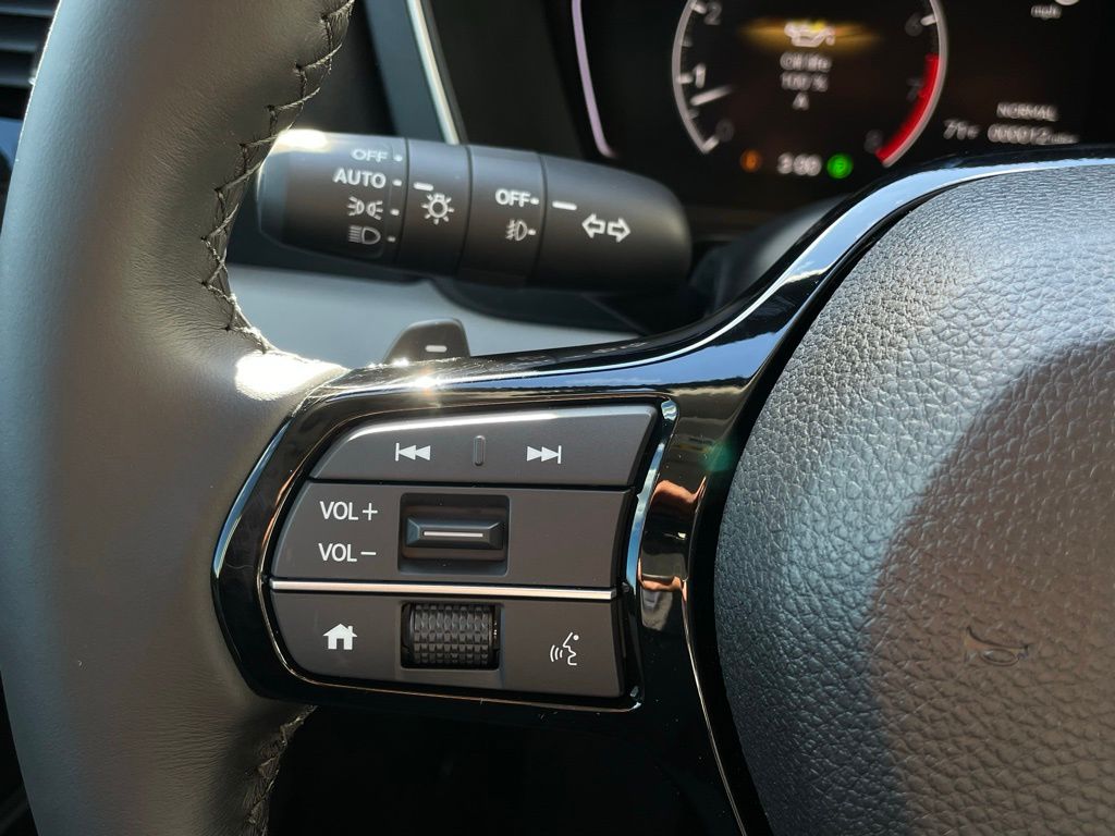 Thumbnail: 2025 Honda Pilot - 15