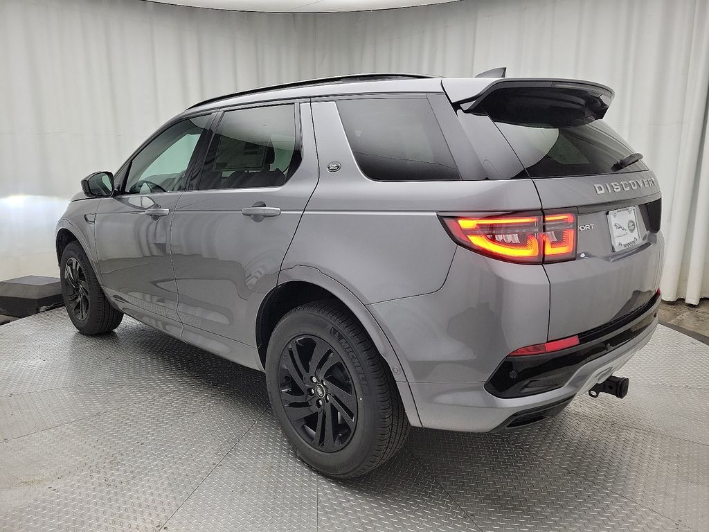 2024 Land Rover Discovery Sport S 4