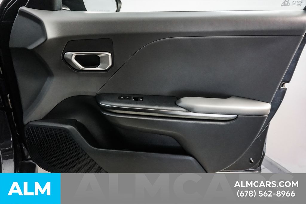 Used 2025 Gray Kia LXS image 41
