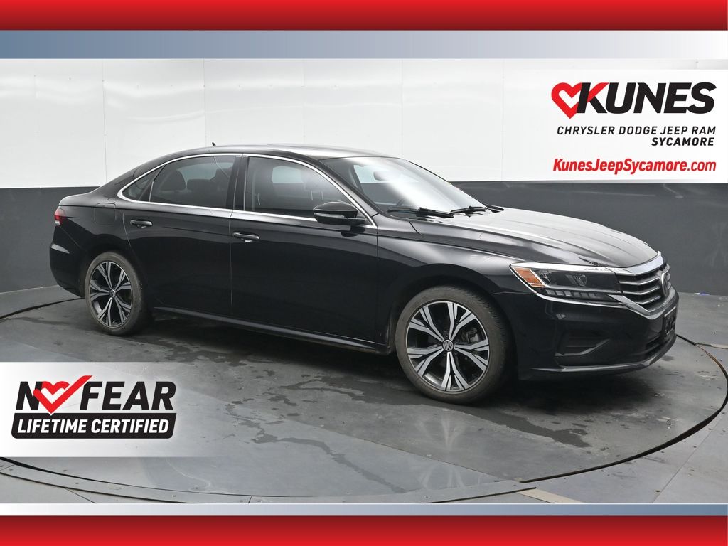 Black 2022 Volkswagen Passat Sedan Front-Wheel Drive 6-Speed Automatic