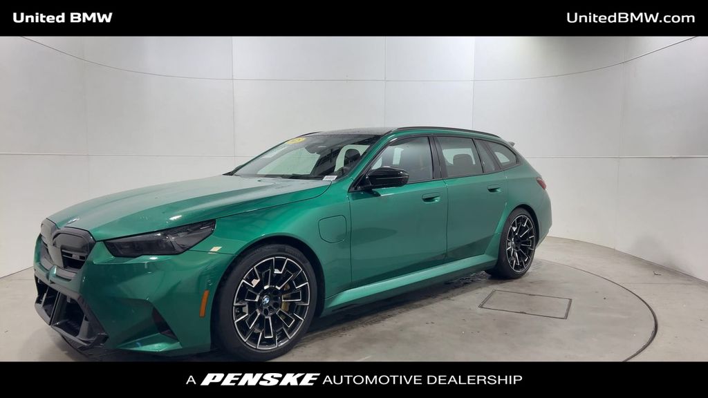 Thumbnail: 2025 BMW M5 - 4