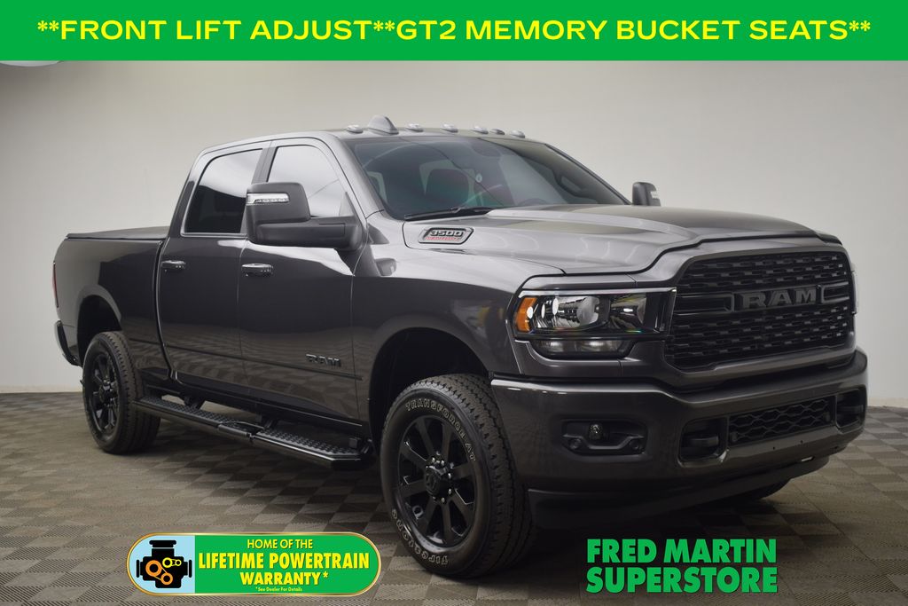 2024 RAM 3500 Big Horn Crew Cab 4WD