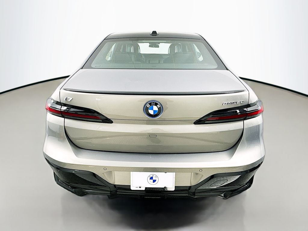 2025 BMW i7 eDrive50 6