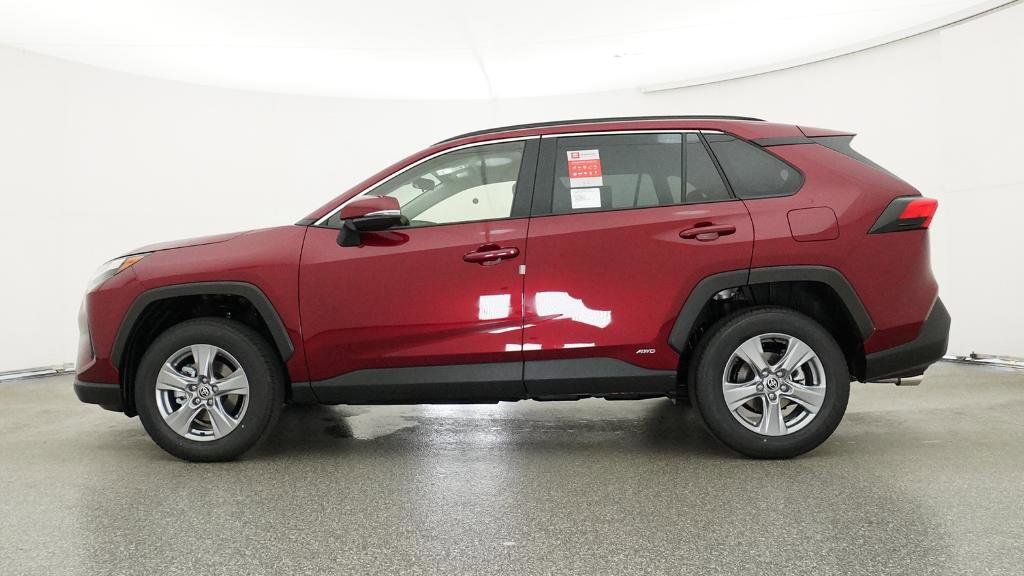 Thumbnail: 2025 Toyota RAV4 - 19