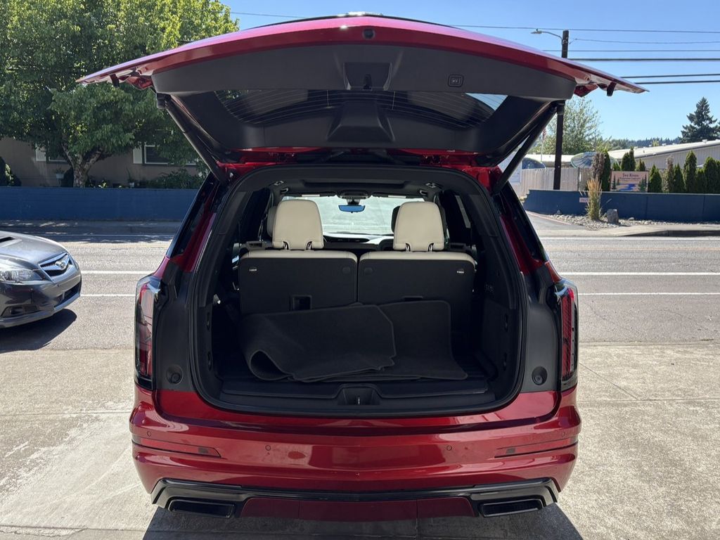 2021 Cadillac XT6 Sport