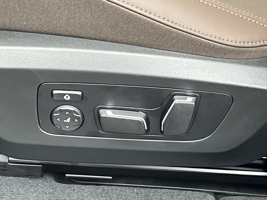 Thumbnail: 2026 BMW X3 - 12