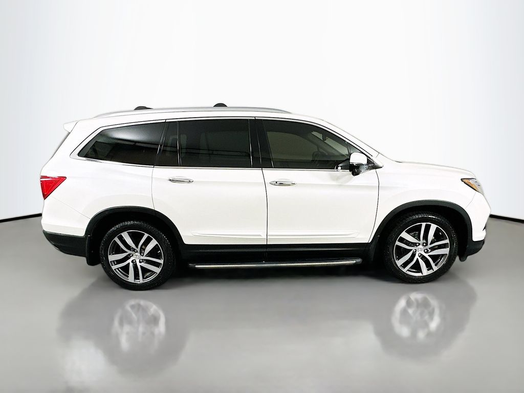 Thumbnail: 2016 Honda Pilot - 4