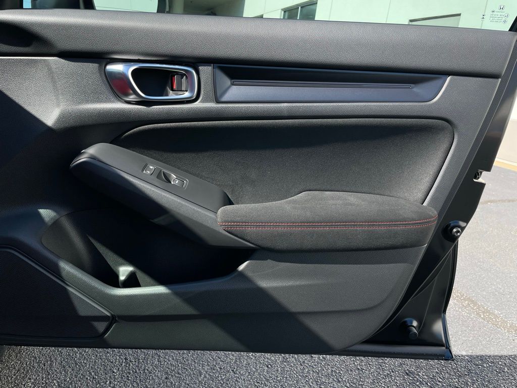 Thumbnail: 2025 Honda Civic - 30