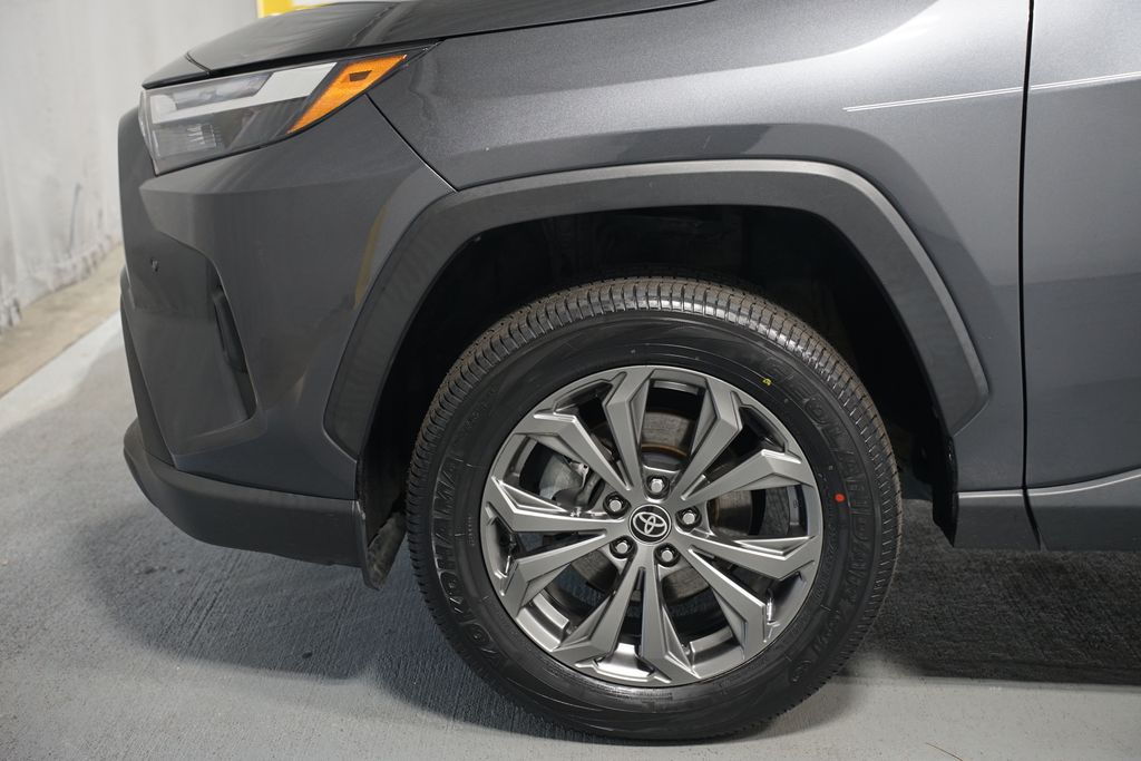 Thumbnail: 2022 Toyota RAV4 - 5