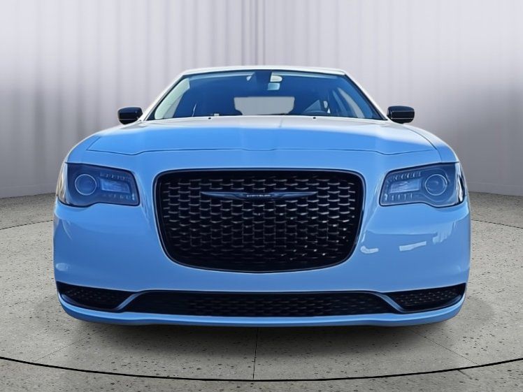 Used 2023 Chrysler 300 Touring with VIN 2C3CCAAGXPH678769 for sale in Columbus, OH