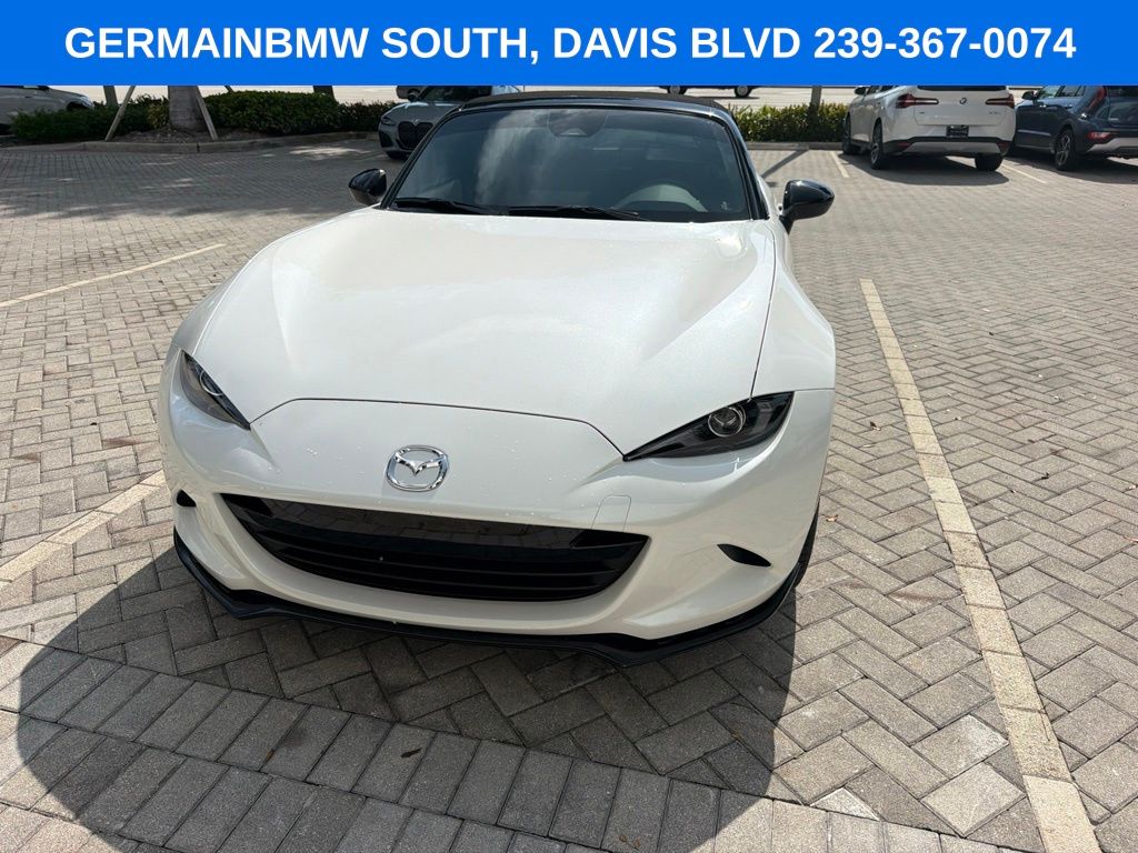 Used 2026 White Mazda Club image 4