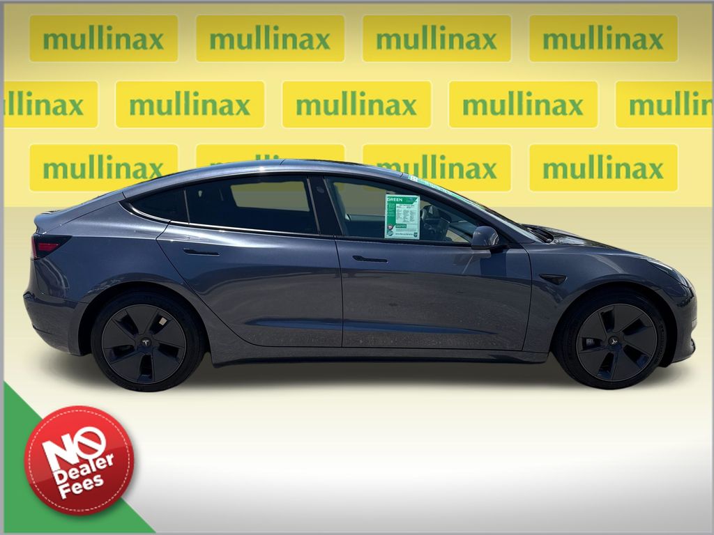 Used 2023  Tesla Base image 2