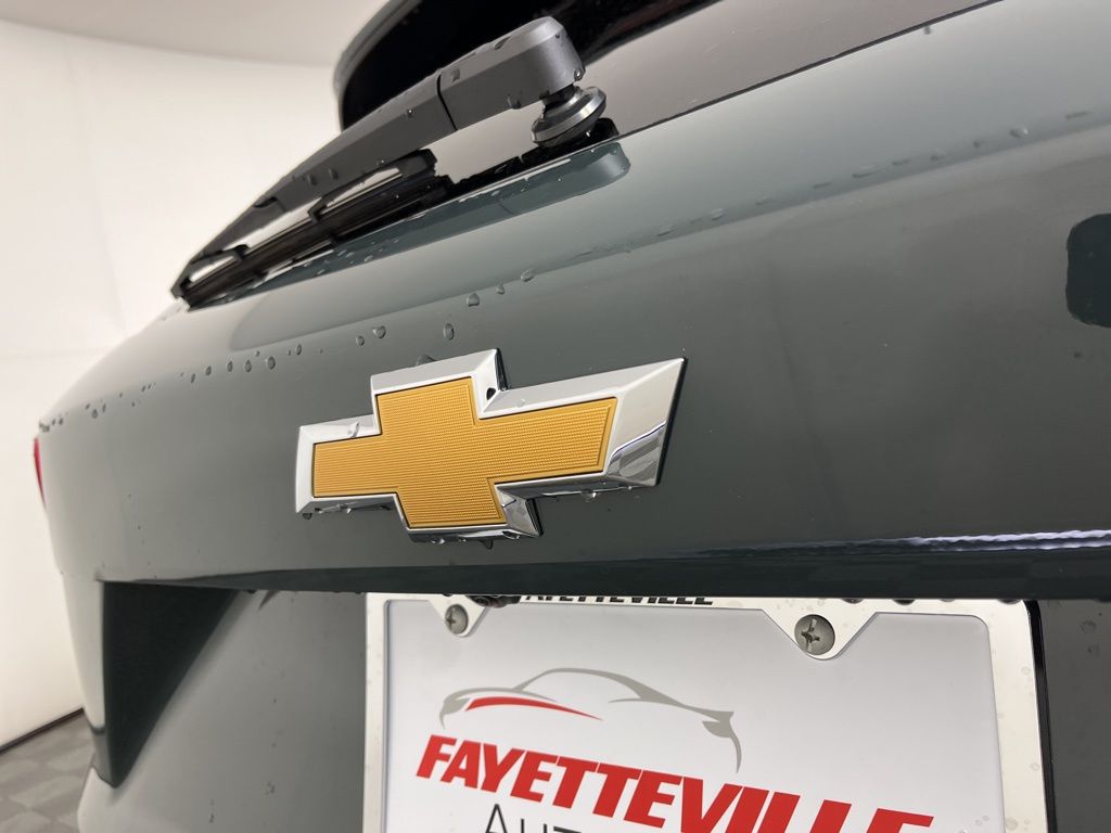 Thumbnail: 2025 Chevrolet Trax - 17