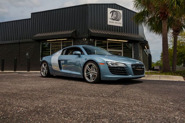 2010 Audi R8 4.2 quattro Coupe AWD