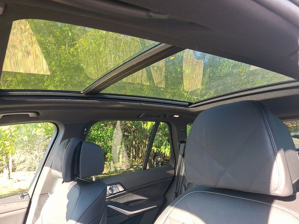 Thumbnail: 2025 BMW X5 - 14