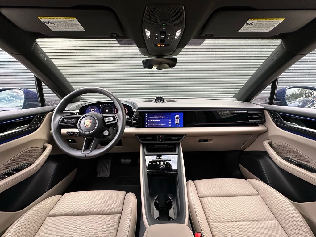 Thumbnail: 2025 Porsche Macan - 6