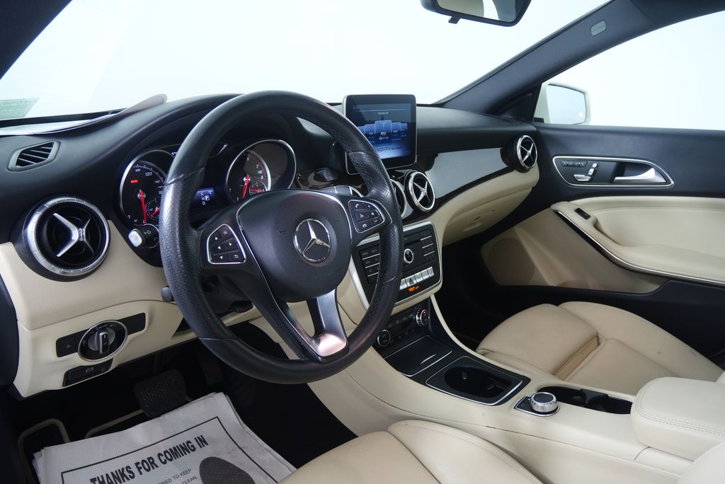 Thumbnail: 2018 Mercedes-Benz CLA - 12