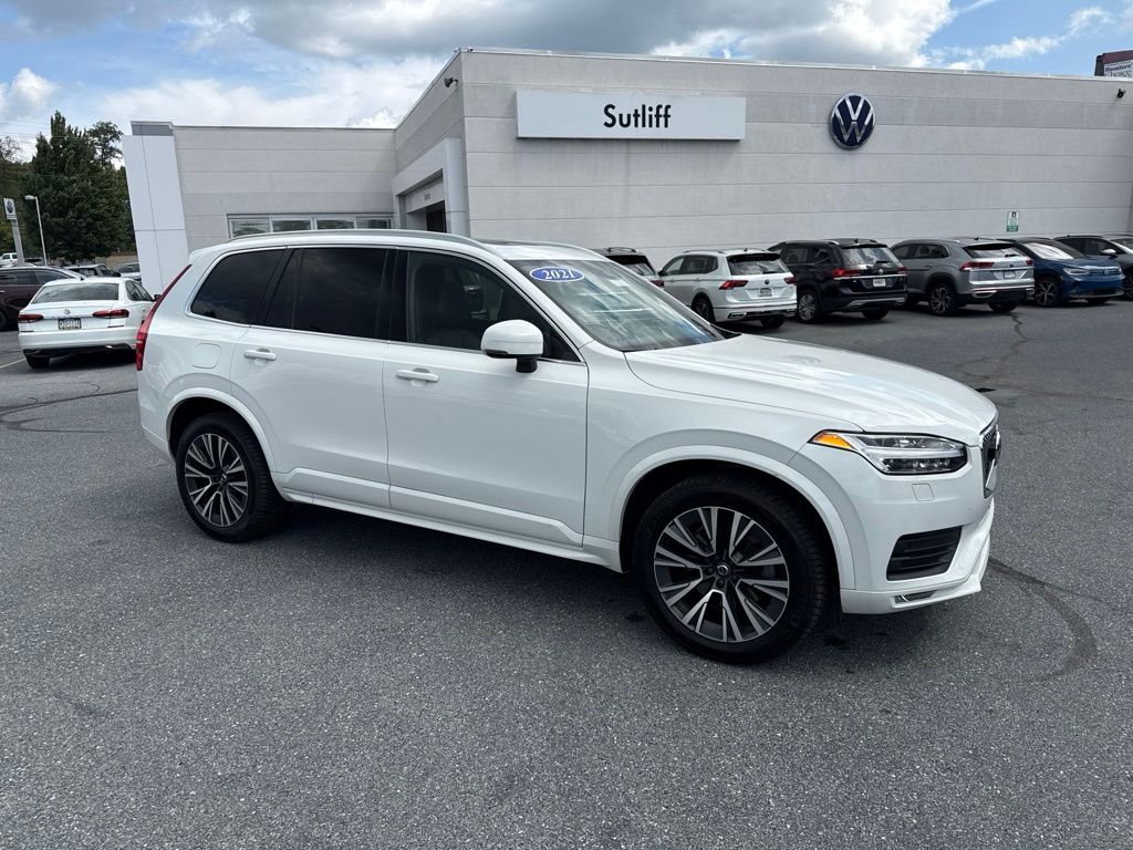2021 Volvo XC90 T6 Momentum White at Subaru and VW of Moon Township