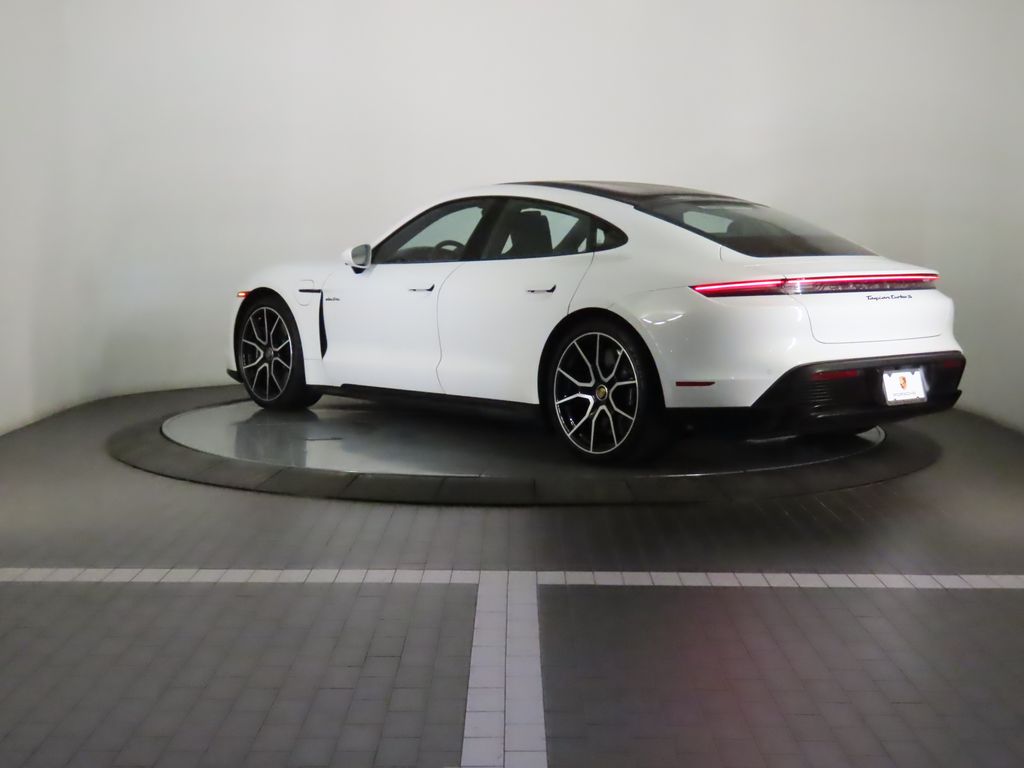 Thumbnail: 2023 Porsche Taycan - 3