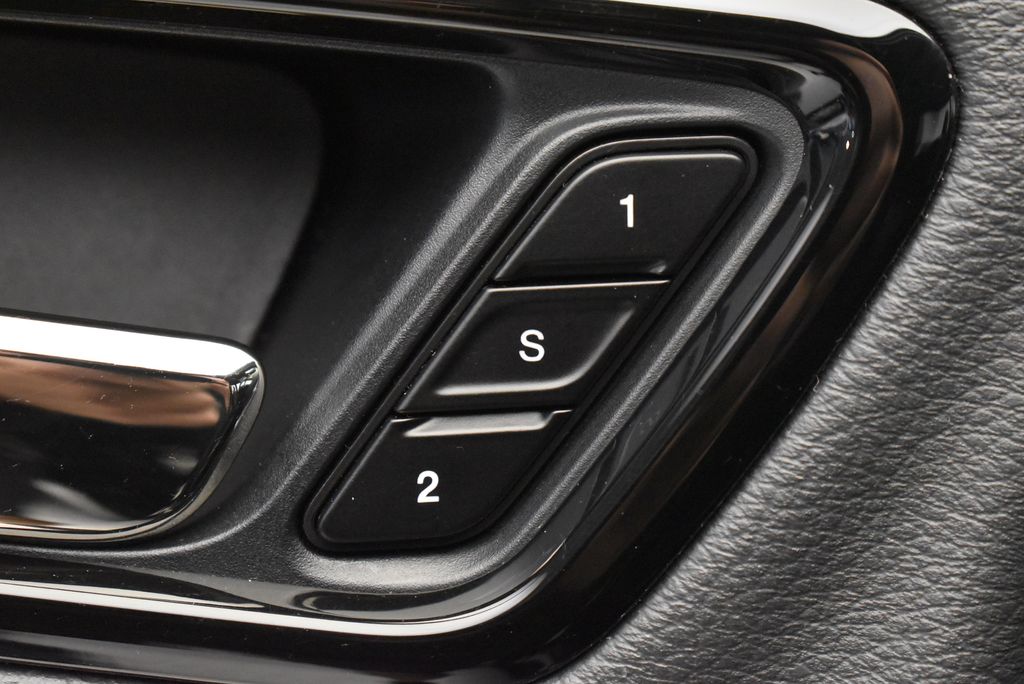 Thumbnail: 2023 Dodge Durango - 13