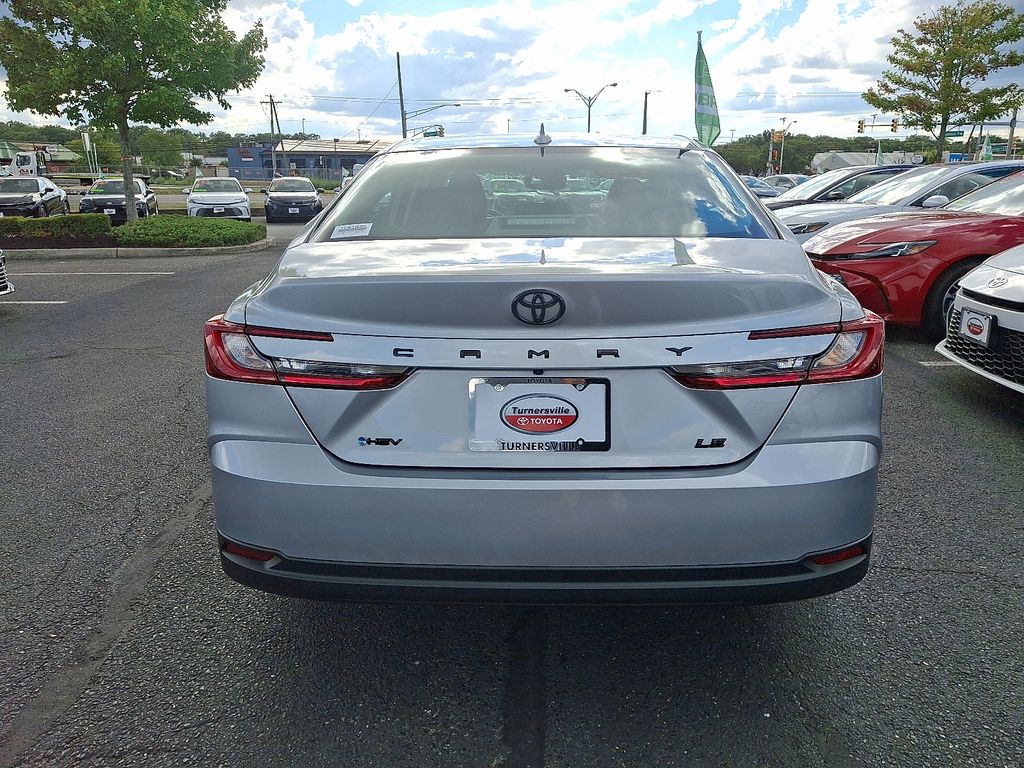 Thumbnail: 2025 Toyota Camry - 5