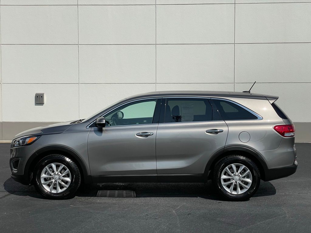 Thumbnail: 2018 Kia Sorento - 2