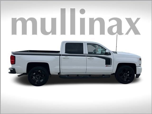 Used 2017 Chevrolet Silverado 1500 LT Z71 with VIN 3GCUKREC5HG169411 for sale in Lake Park, FL