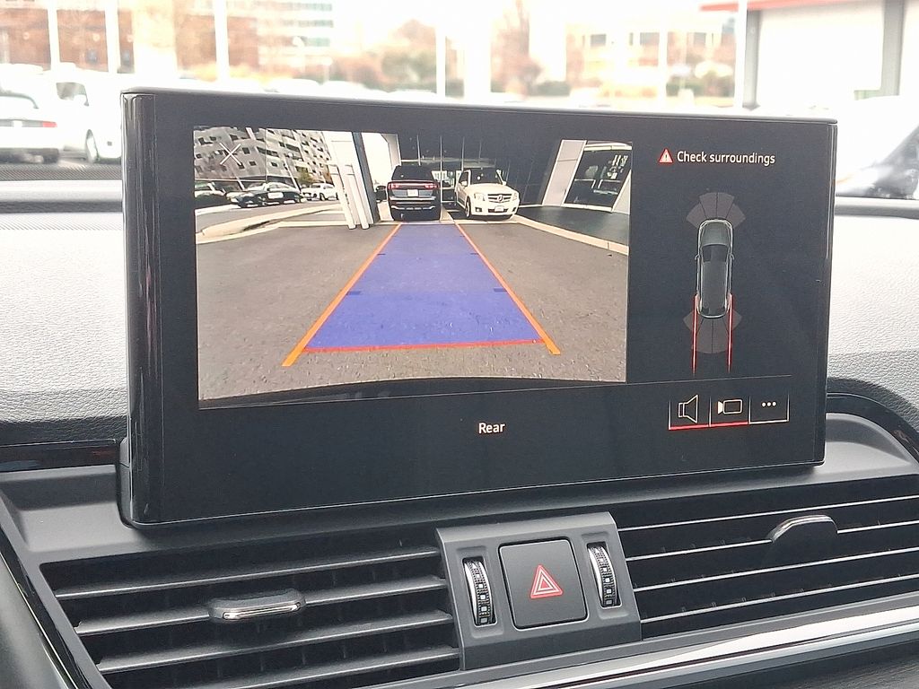 Thumbnail: 2024 Audi Q5 - 18