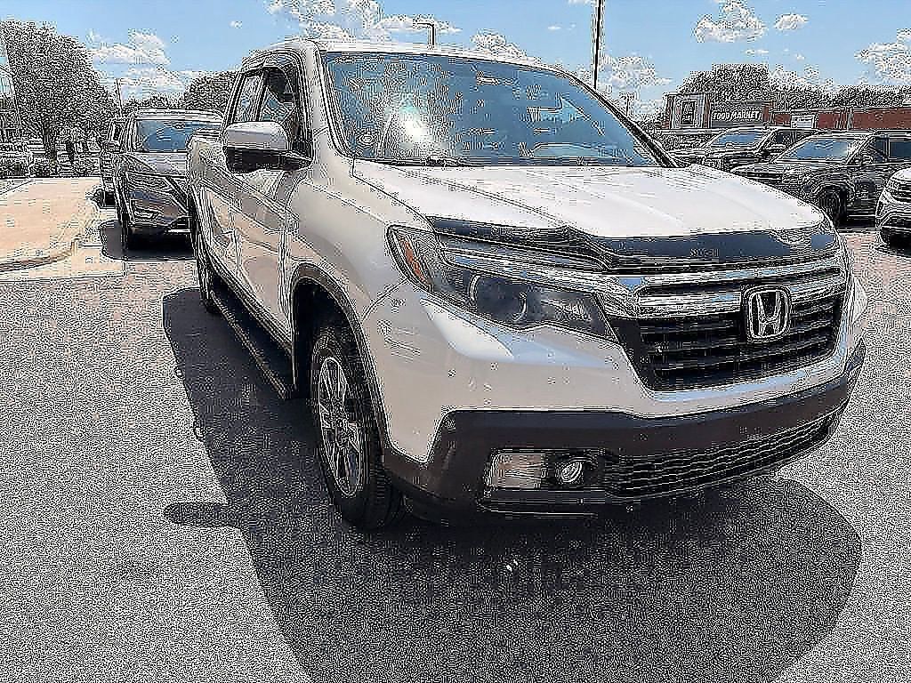 White 2017 Honda Ridgeline Pickup Truck All-Wheel Drive 6-Speed Automatic