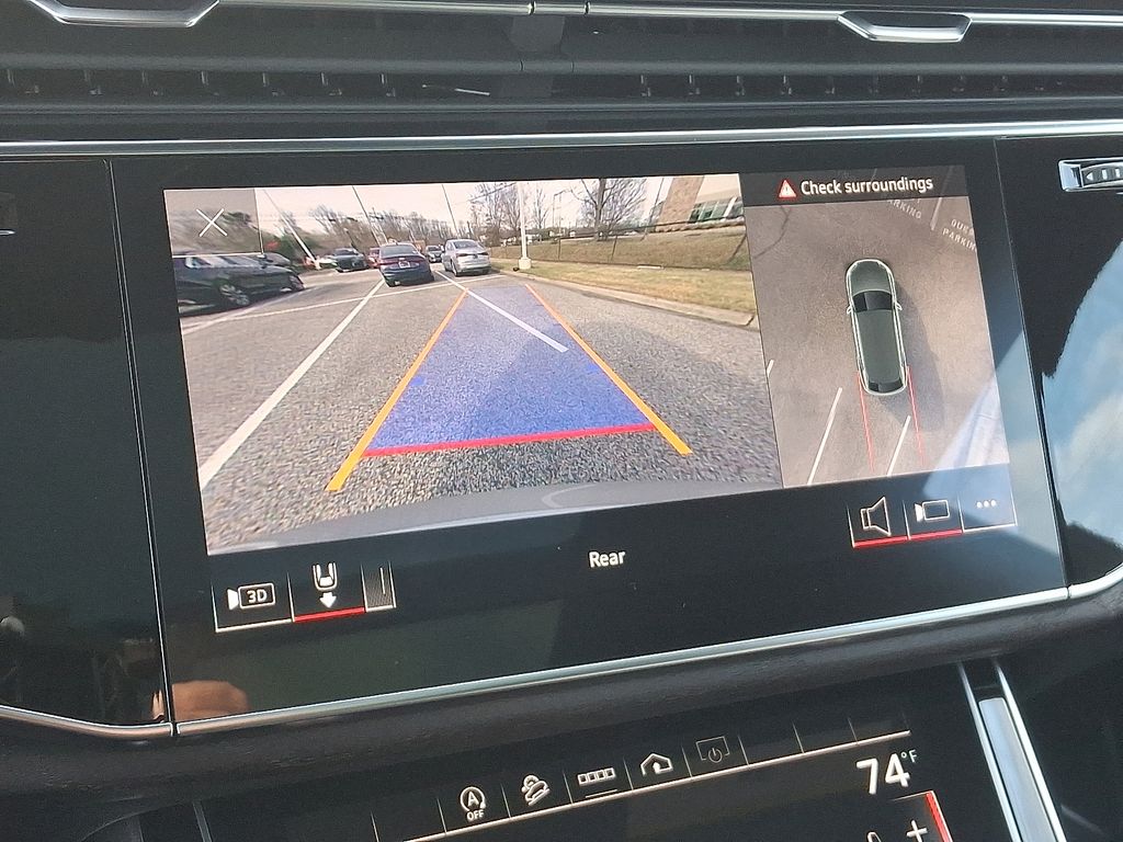 Thumbnail: 2023 Audi Q8 - 19