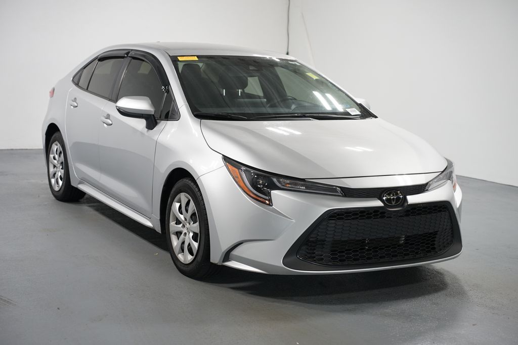 Thumbnail: 2022 Toyota Corolla - 3
