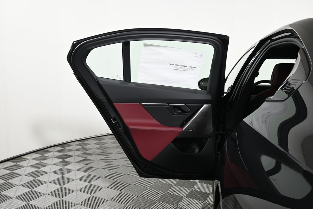 Thumbnail: 2026 BMW 5 Series - 32