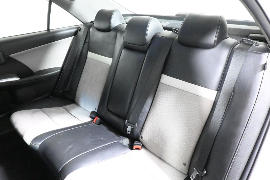 Thumbnail: 2012 Toyota Camry - 4