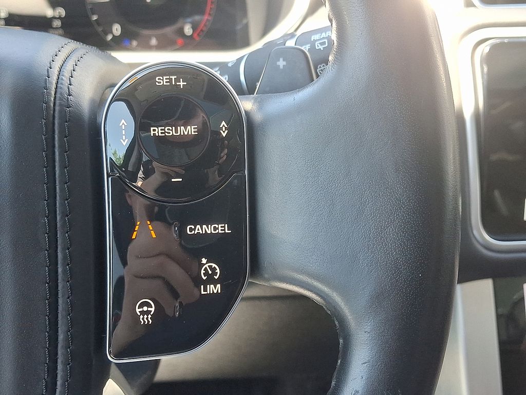 2018 Land Rover Range Rover HSE 23
