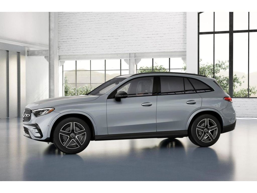 2025 Mercedes-Benz GLC GLC 300 36