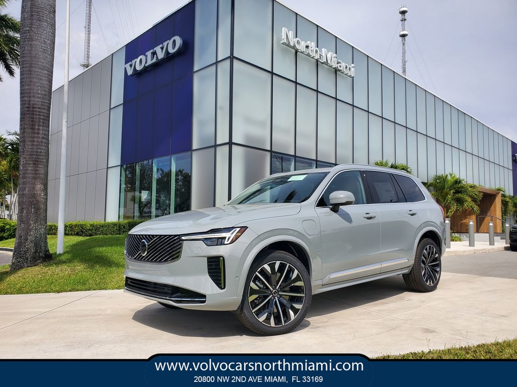 2026 Volvo XC90 Plug-In Hybrid T8 Ultra